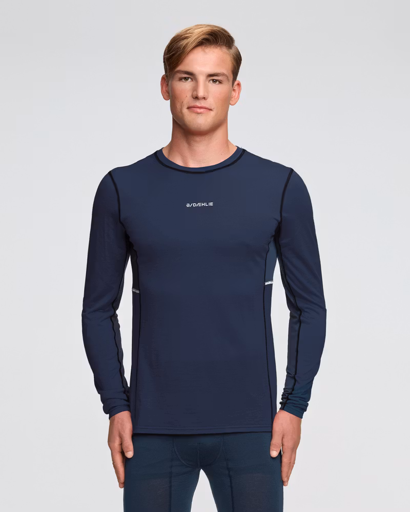 Dæhlie navy blue baselayer top on male model, front view