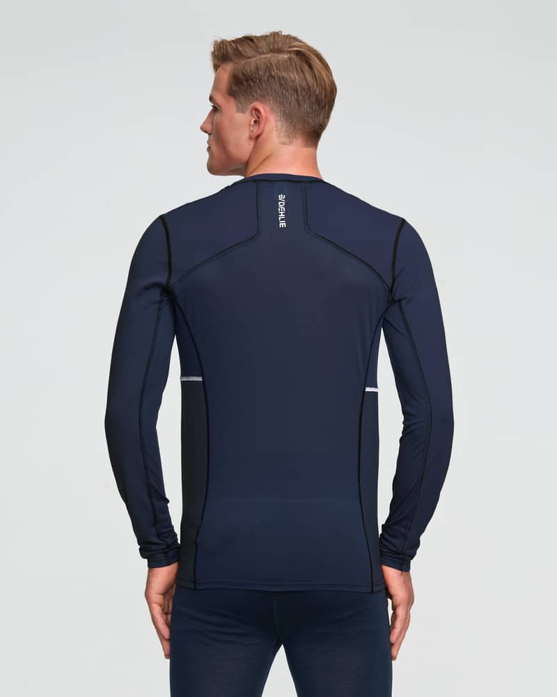 Dæhlie navy blue baselayer top on male model, back view